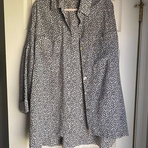 Show me your mumu blouse.